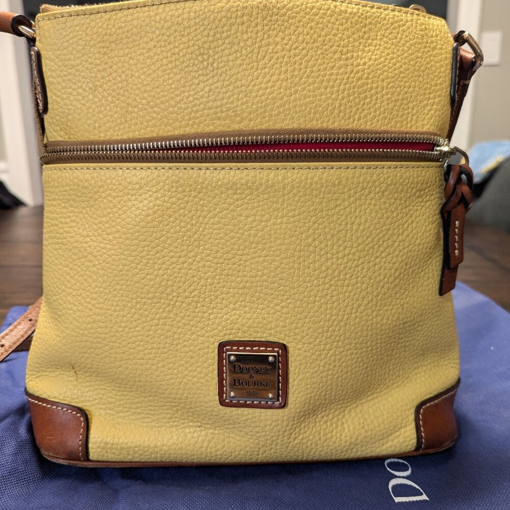 Authentic Dooney & Bourke Pebble Crossbody Bag